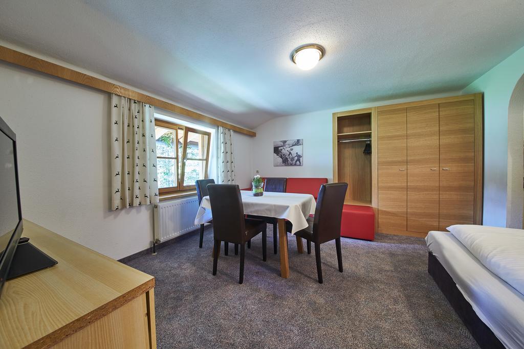 Holiday Lodge Felix Заалбах-Хинтерглем Екстериор снимка
