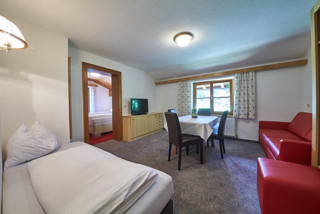 Holiday Lodge Felix Заалбах-Хинтерглем Екстериор снимка